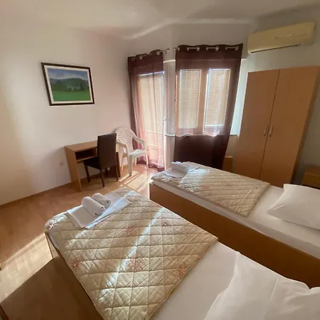 Regina Mundi Guest house 3*