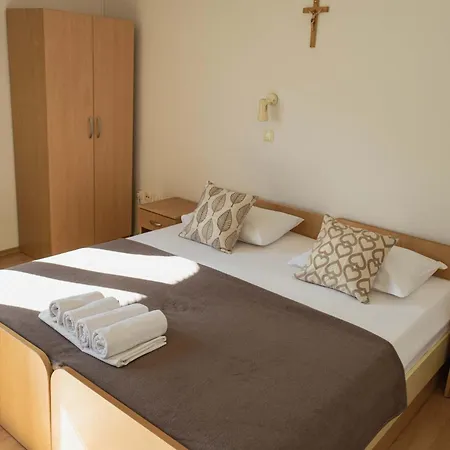 게스트하우스 Regina Mundi 3*