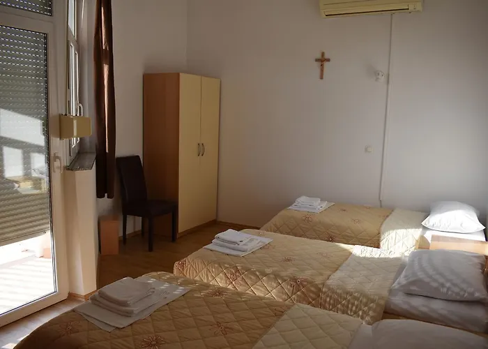 Regina Mundi Pensjonat 3*